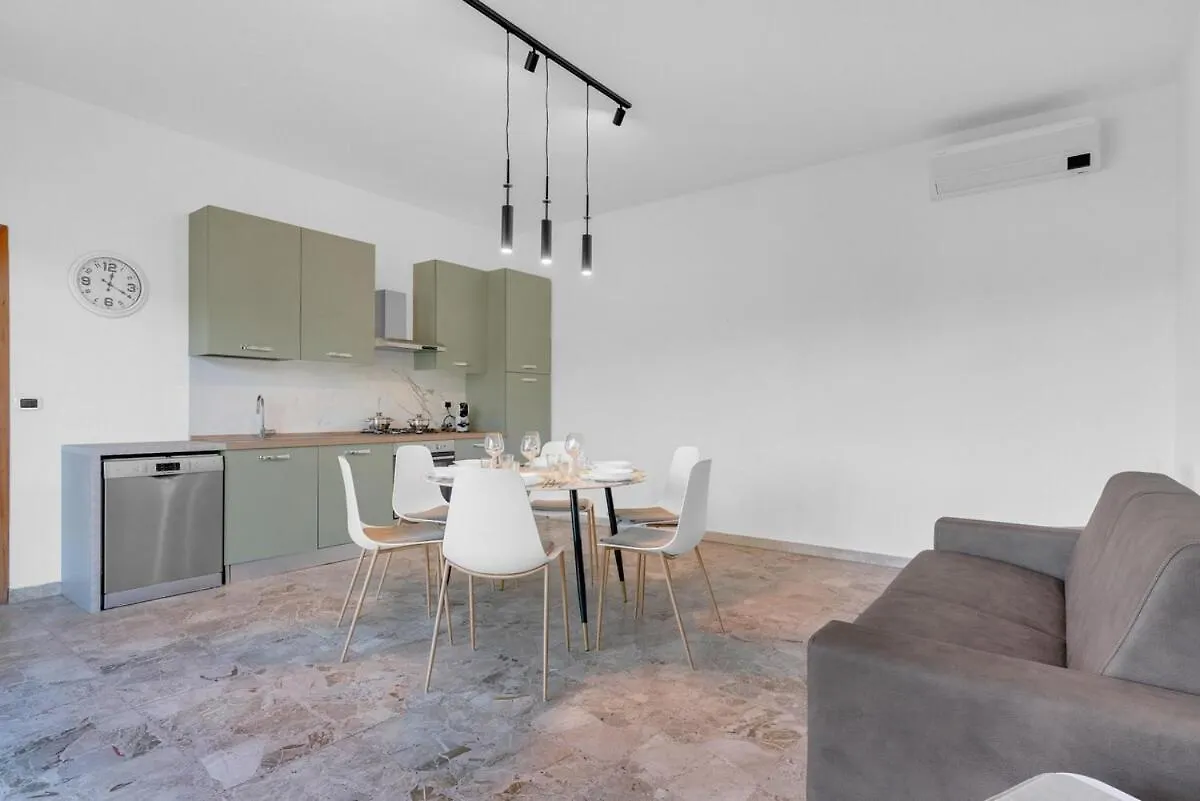 Villa Carli By Leonardo - Comfort Apartment Soiano Del Lago